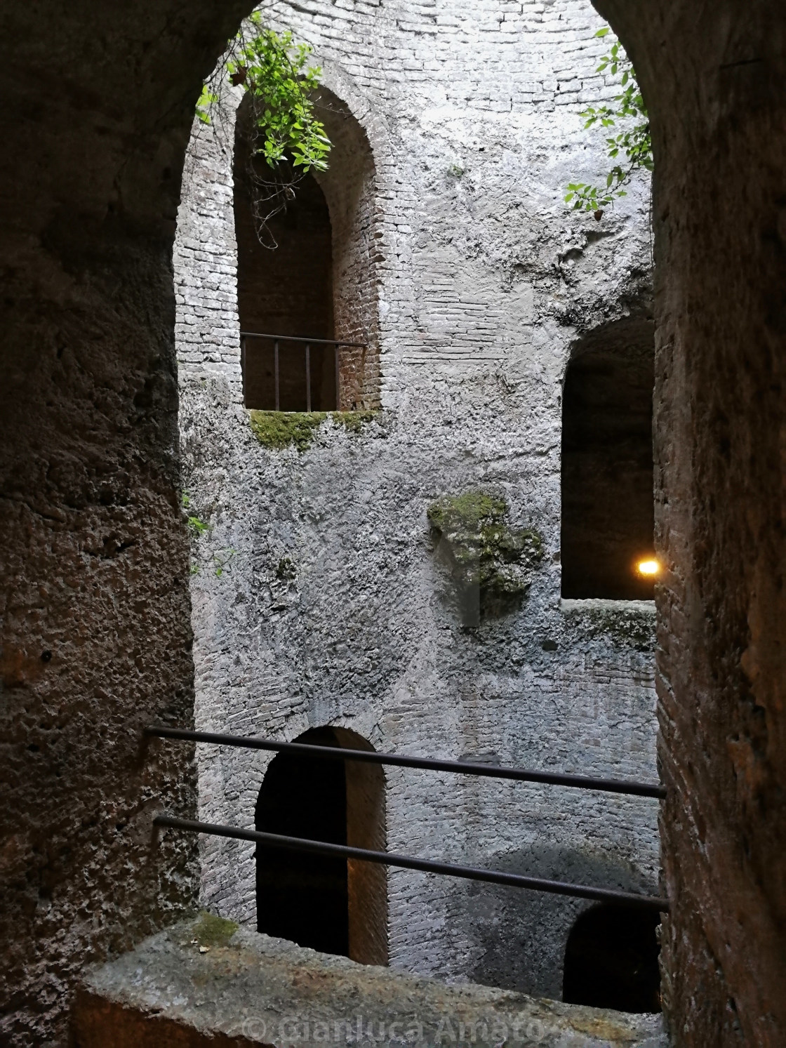 "Orvieto - Finestre del Pozzo di San Patrizio" stock image