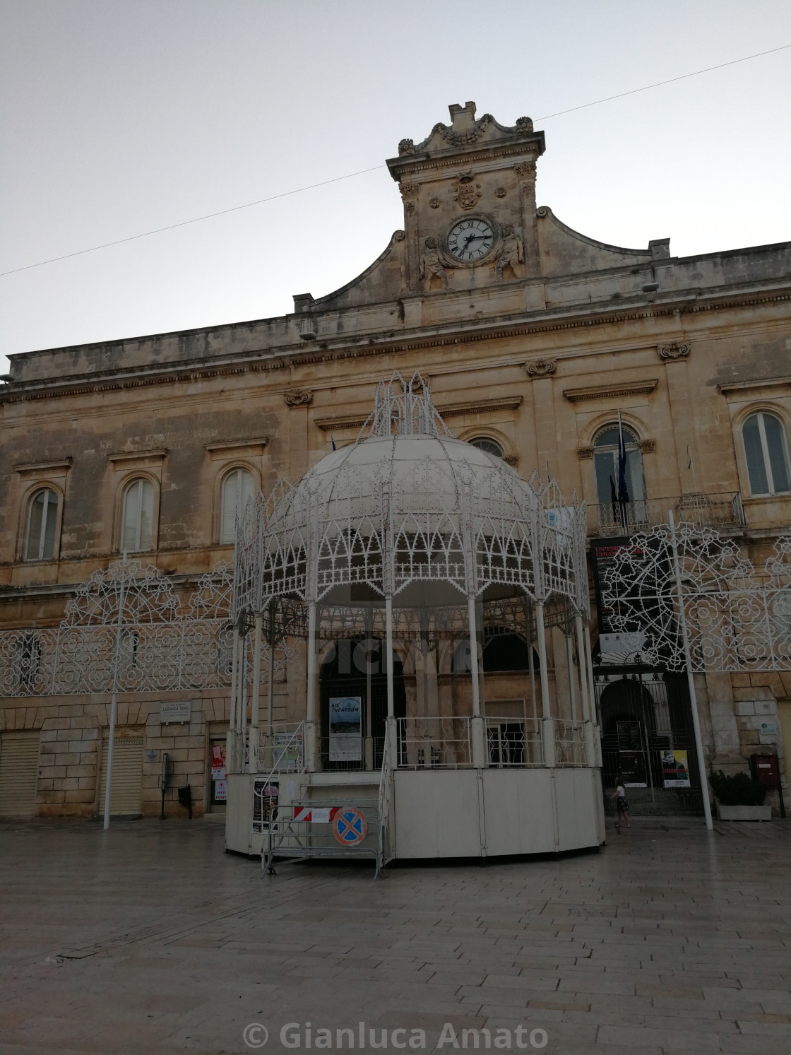 "Ostuni - Gazebo in Piazza della Libertà" stock image