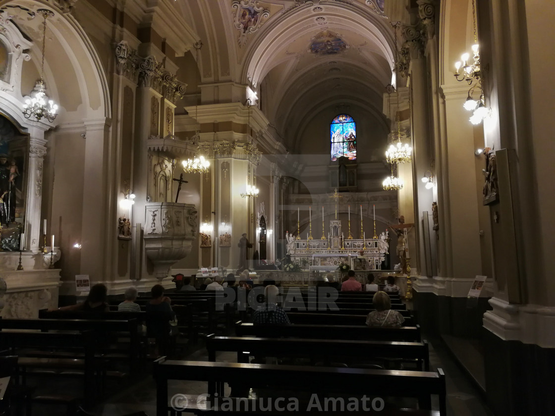 "Ostuni - Messa nella chiesa di San Francesco" stock image