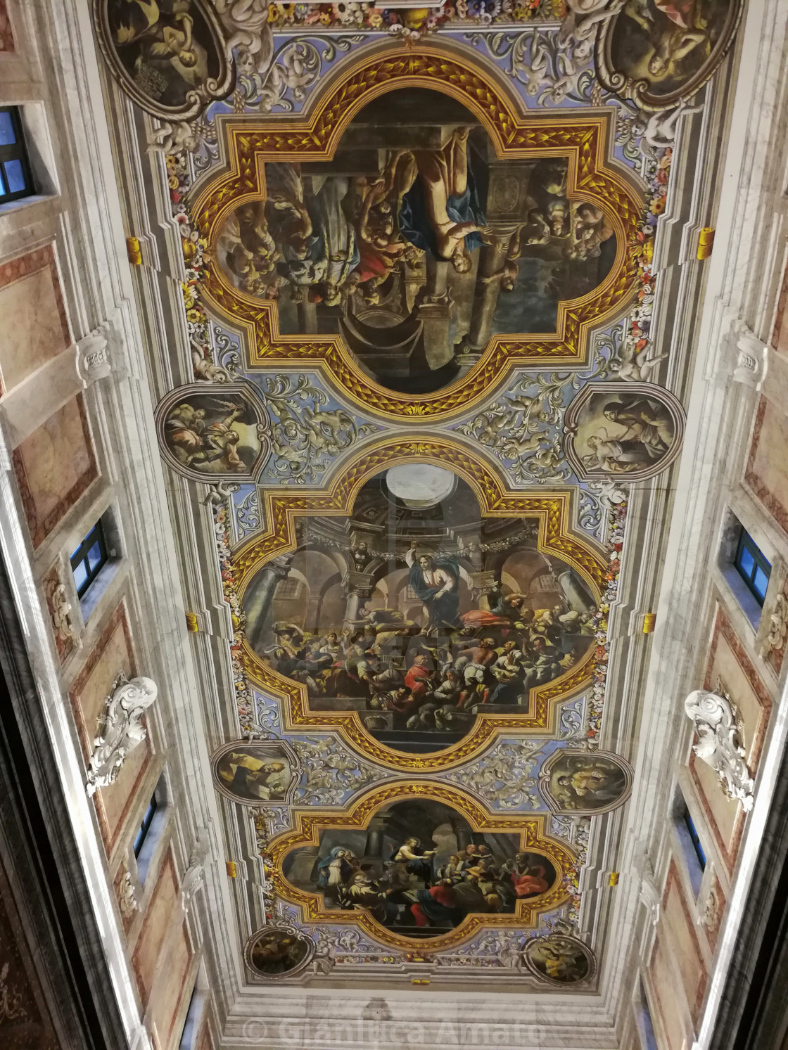 "Ostuni - Soffitto della navata centrale della Cattedrale" stock image