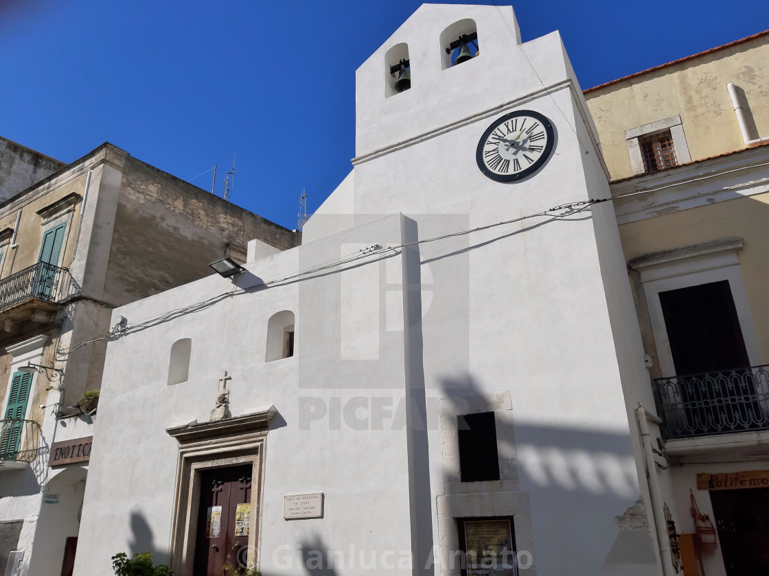 "Peschici - Facciata della Chiesa del Purgatorio" stock image