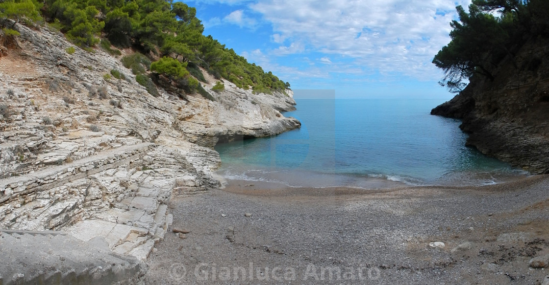 "Pugnochiuso - Panoramica di Baia della Pergola" stock image