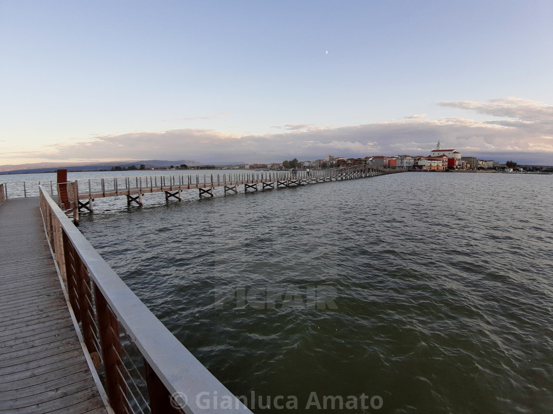 "Lago di Lesina - Scorcio panoramico dal pontile" stock image