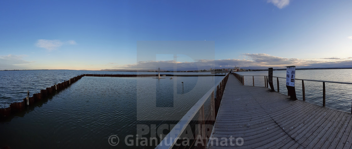 "Lago di Lesina - Panoramica dal pontile" stock image