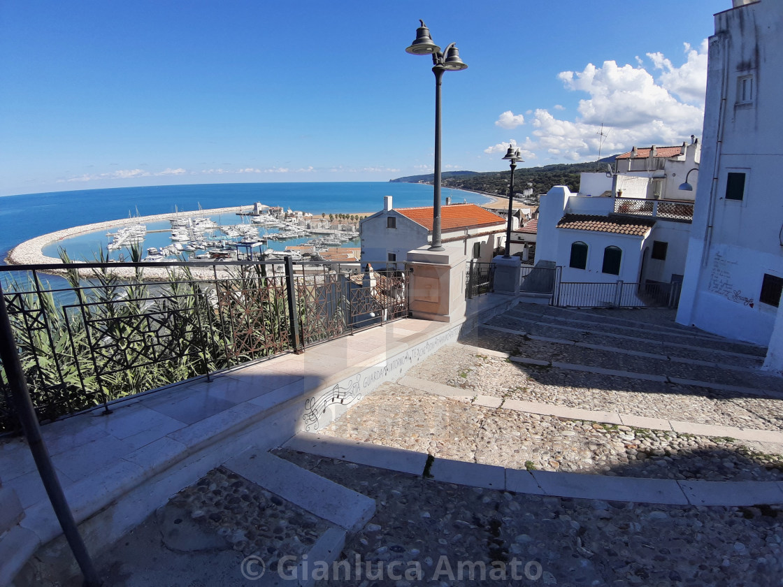 "Rodi Garganico - Panorama dal lungomare del centro storico" stock image