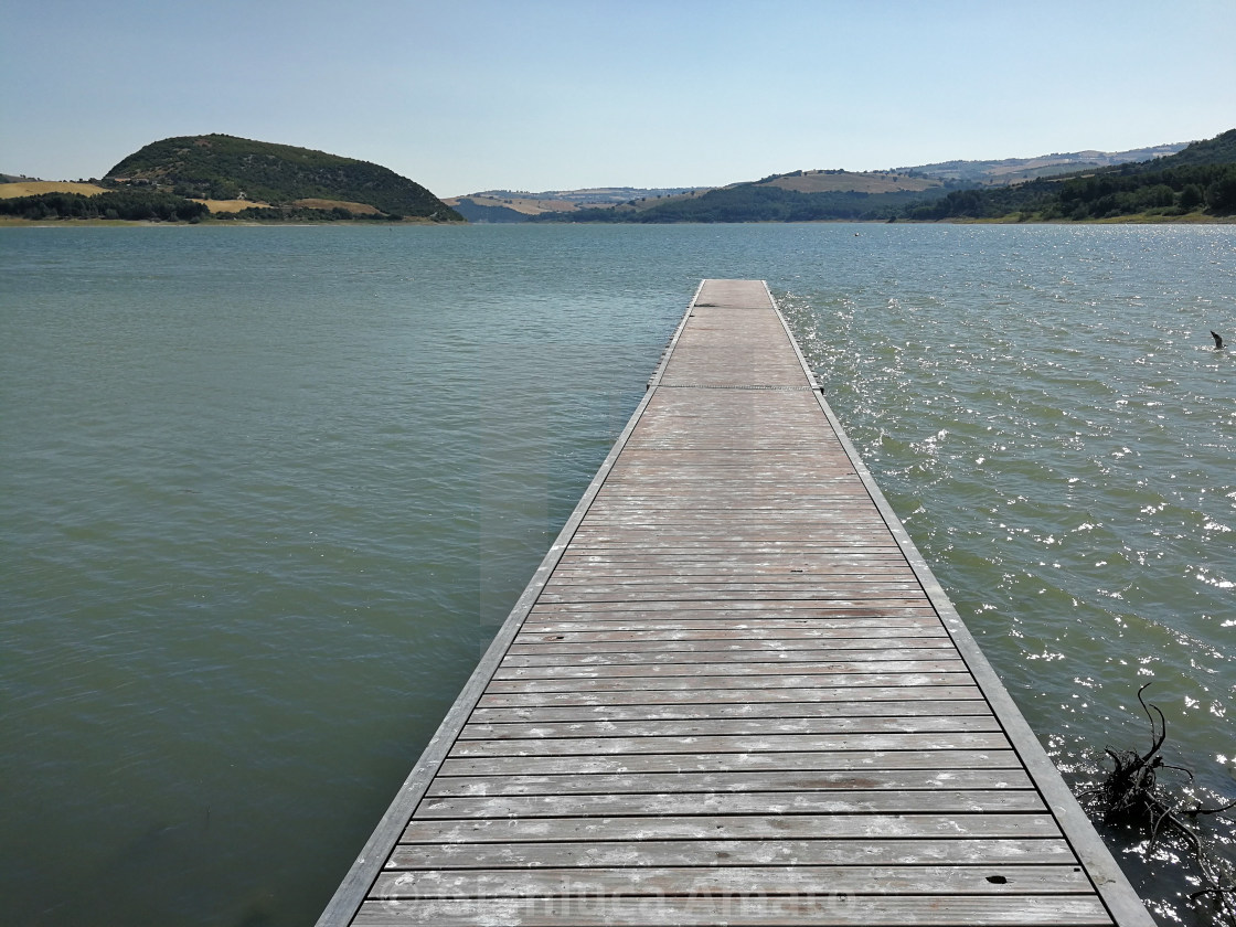 "Pontile al Lago del Liscione" stock image