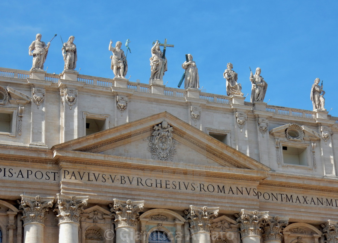 "Vaticano - Particolare della facciata della basilica" stock image