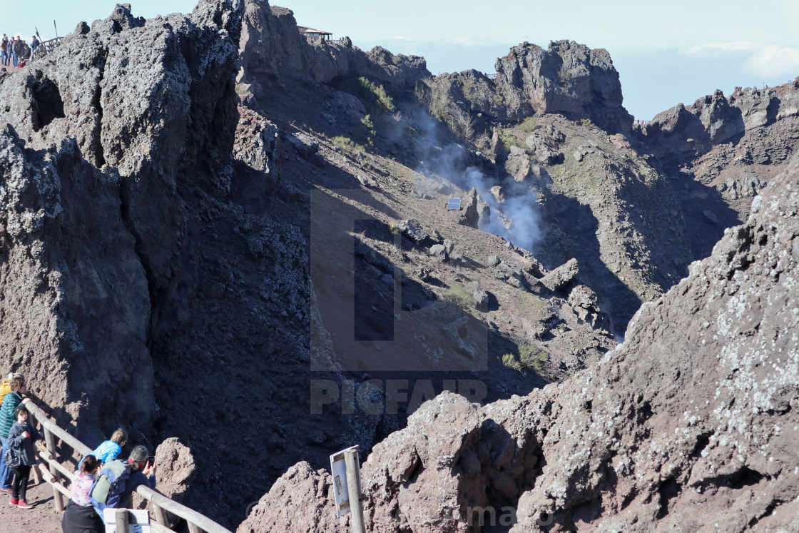 "Vesuvio – Fumarola nel cratere" stock image