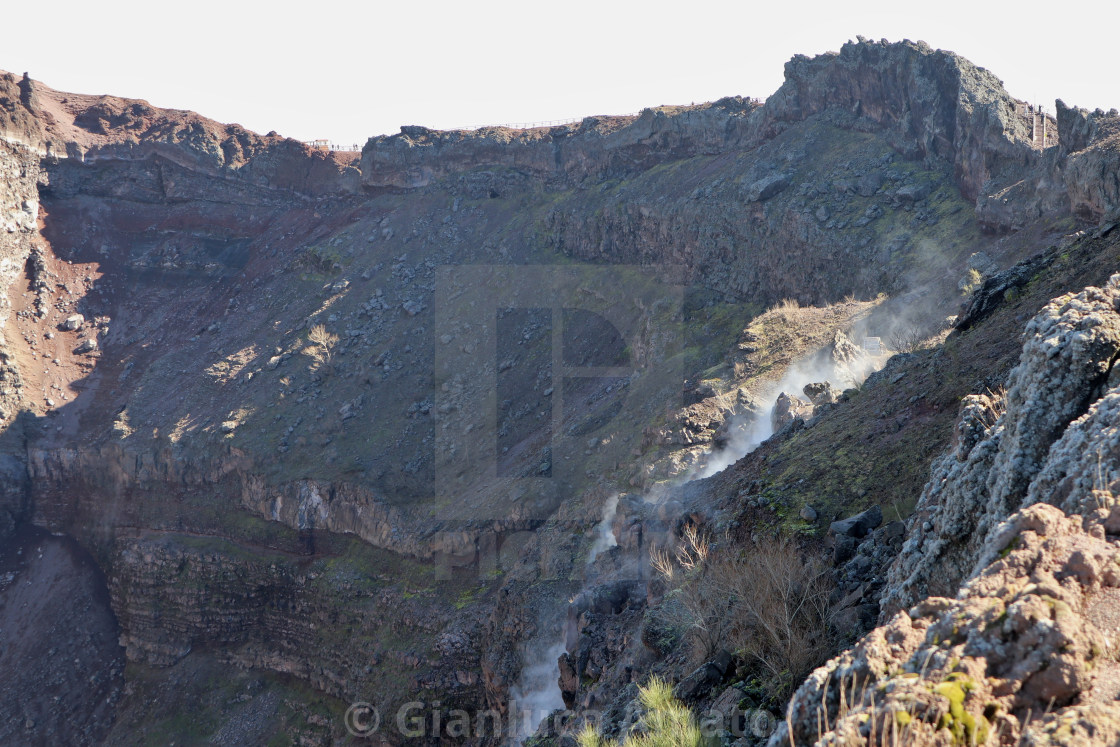 "Vesuvio – Fumarole nel cratere" stock image