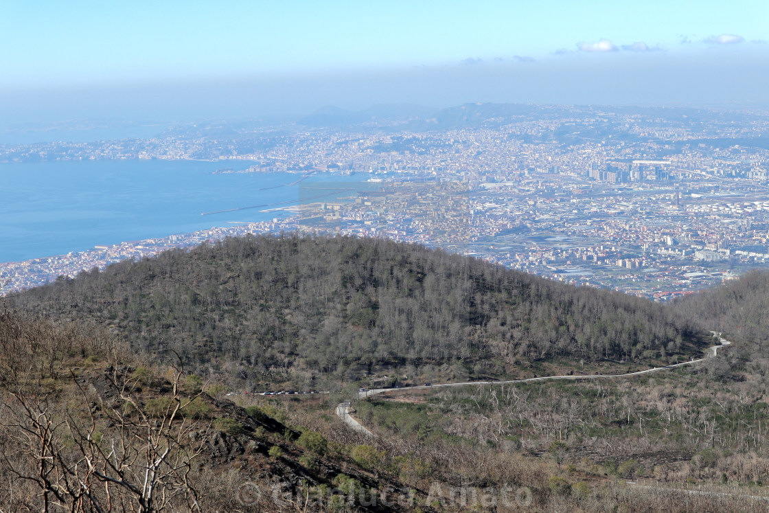 "Vesuvio – Panorama dall'inizio del sentiero" stock image