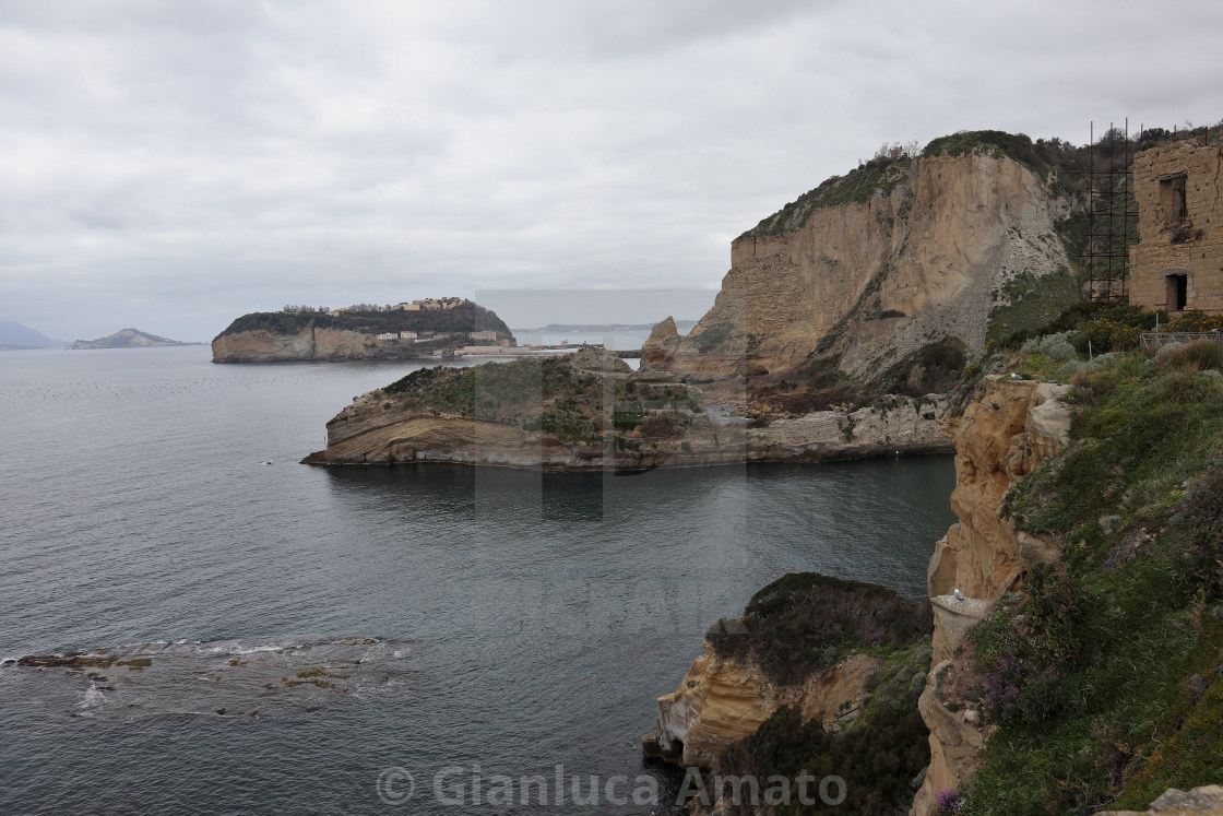 "Napoli - Baia di Trentaremi dal Parco Archeologico di Pausilypon" stock image