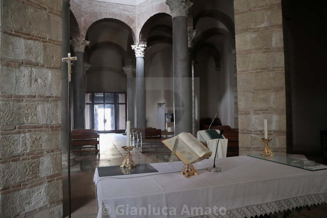 "Benevento - Interno della chiesa di Santa Sofia dall'altare" stock image