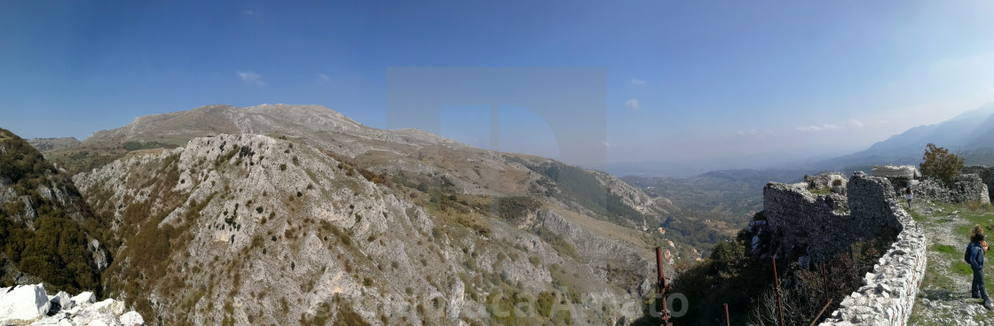 "Roccamandolfi - Panoramica dal castello medioevale" stock image