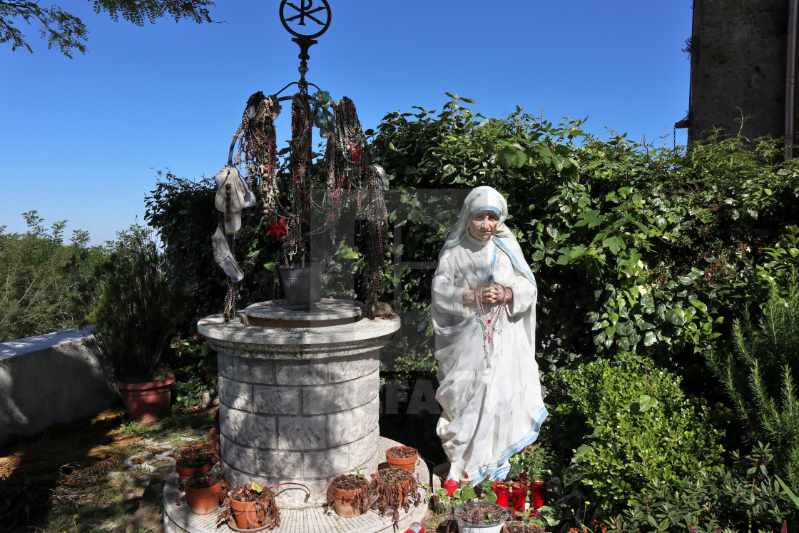 "Maddaloni - Statua di Madre Teresa di Calcutta" stock image