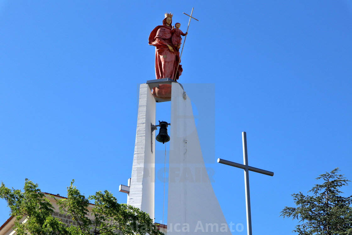 "Maddaloni - Statua sul campanile al Santuario di San Michele e Santa Maria..." stock image