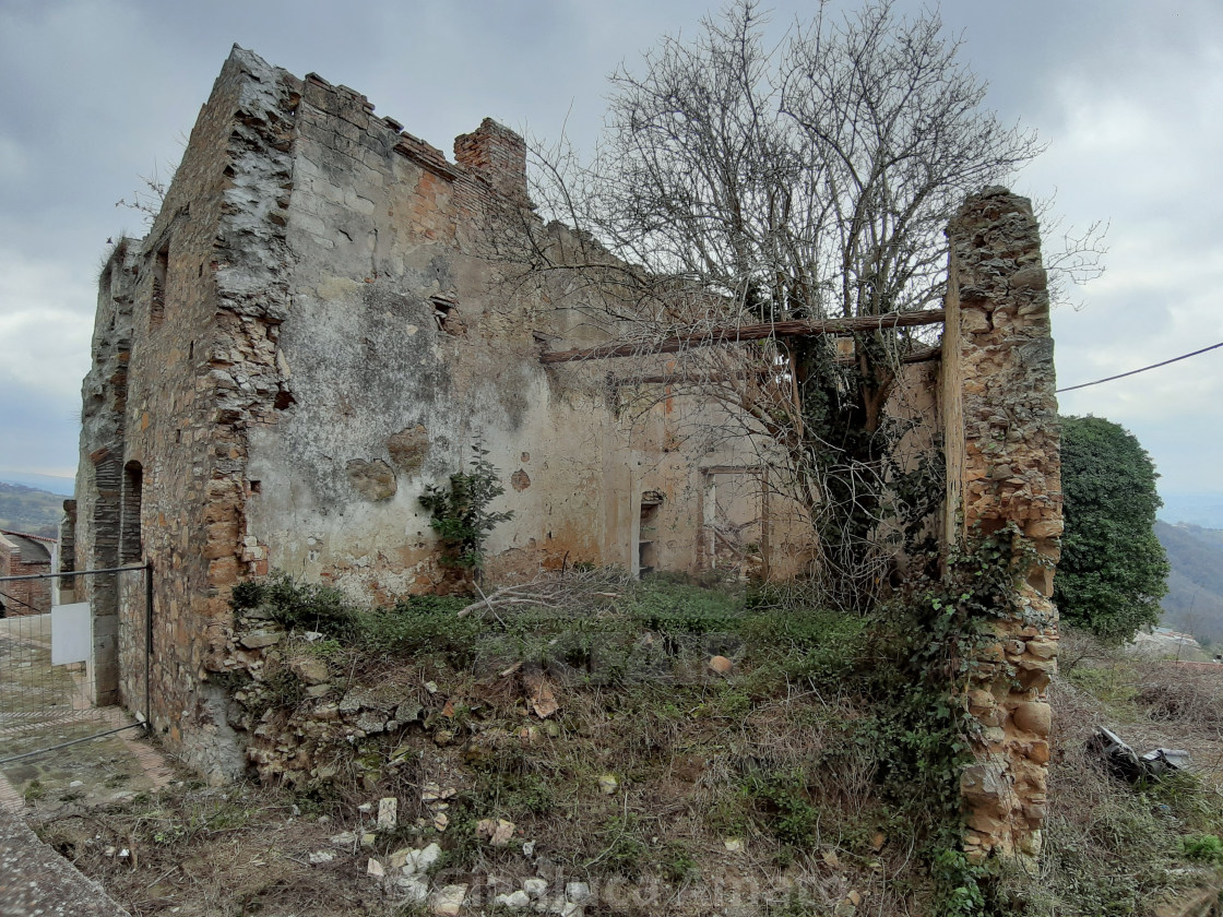 "Paduli - Casa crollata del borgo fantasma" stock image