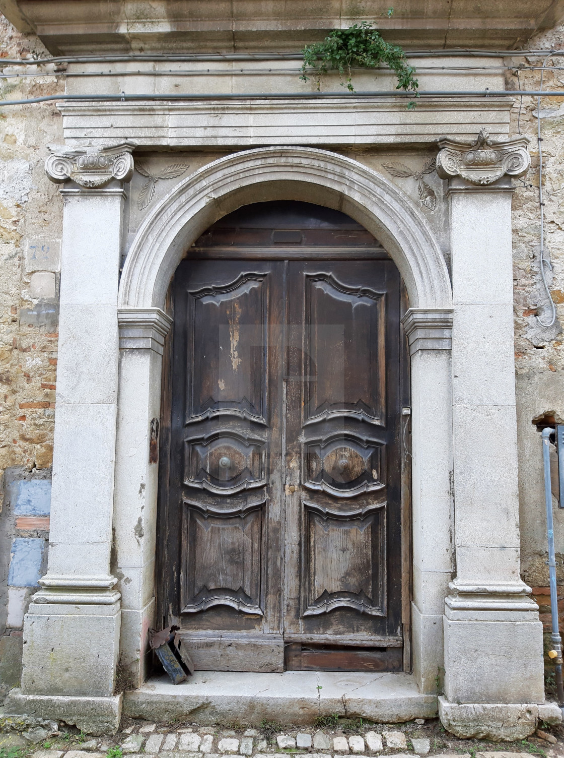 "Paduli - Portone del borgo abbandonato" stock image