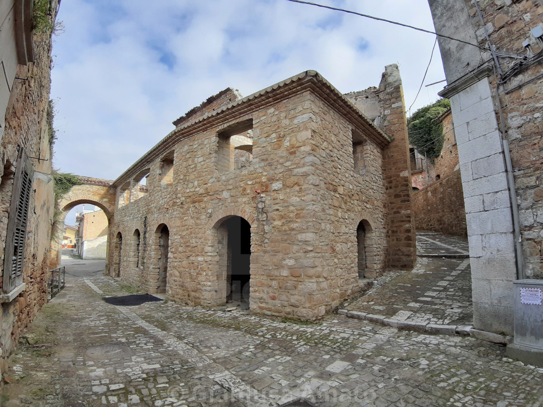 "Paduli - Scorcio di via Porta Columbro" stock image