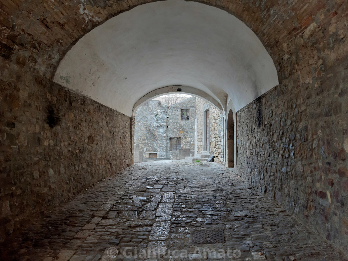 "Paduli - Vicolo verso la Chiesa di San Nicola" stock image