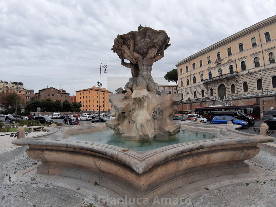 "Roma - Fontana dei Tritoni in Piazza della Bocca della Verità" stock image