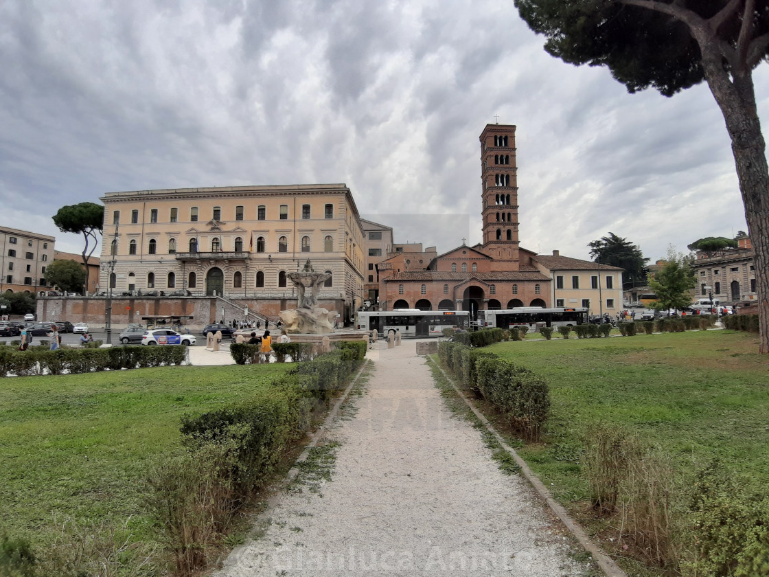 "Roma - Santa Maria in Cosmedin dal Foro Boario" stock image