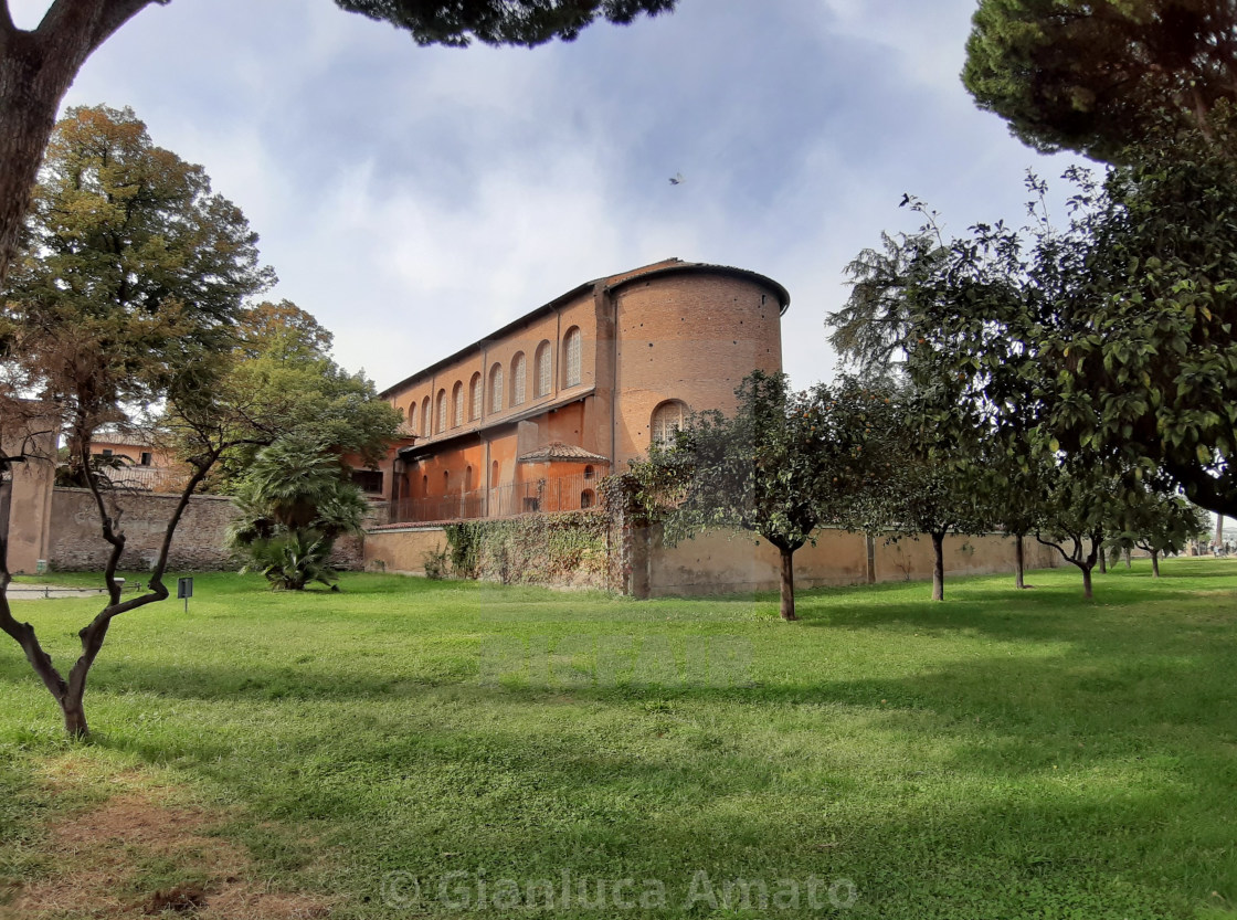 "Roma - Santa Sabina all'Aventino dal Giardino degli Aranci" stock image