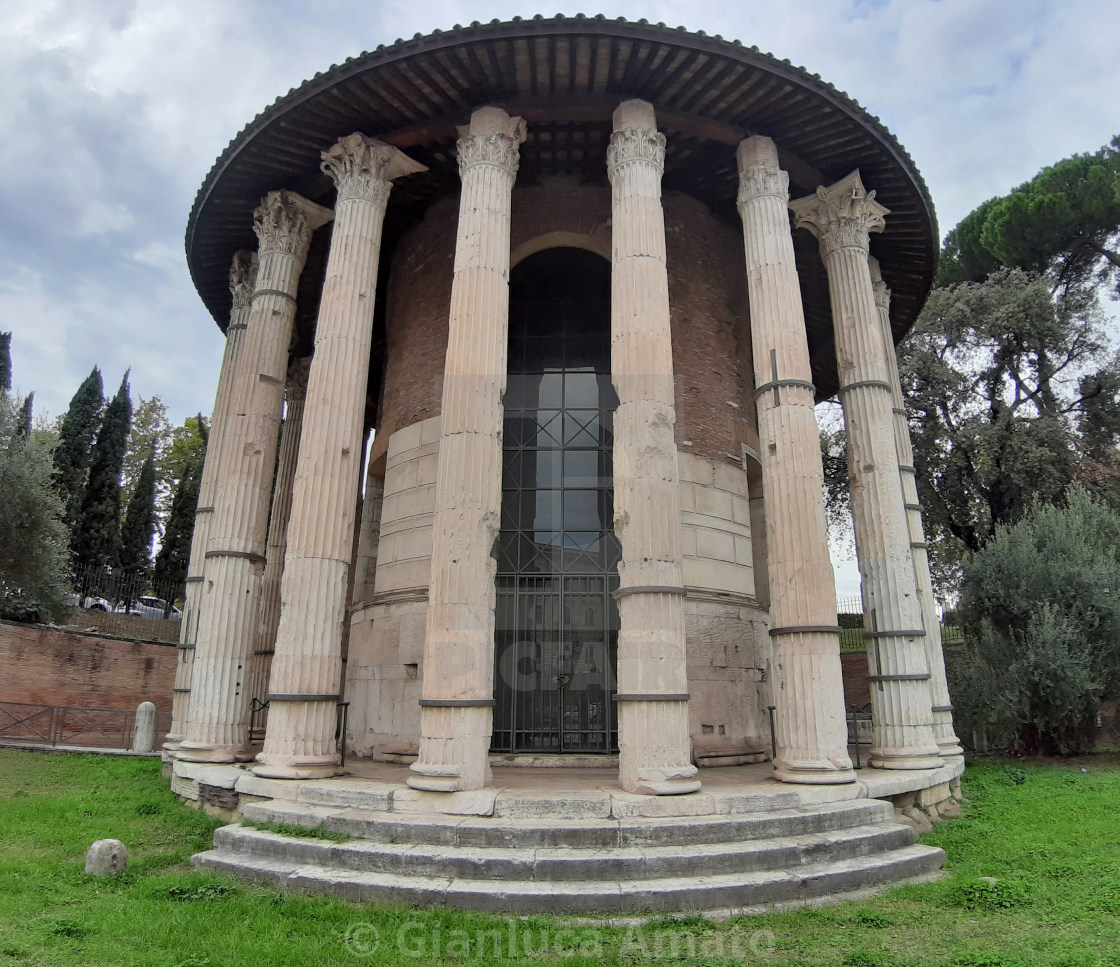 "Roma - Tempio di Ercole in Piazza della Bocca della Verità" stock image