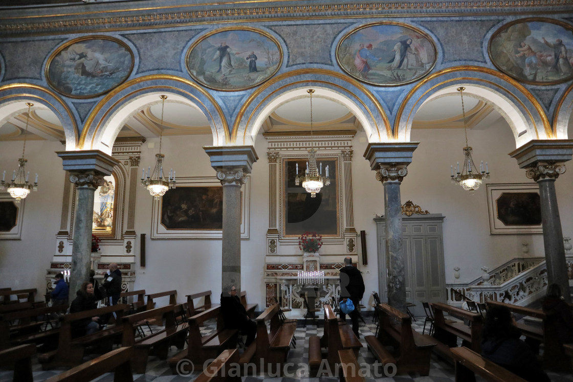 "Sorrento - Arcate della Basilica di Sant'Antonino" stock image