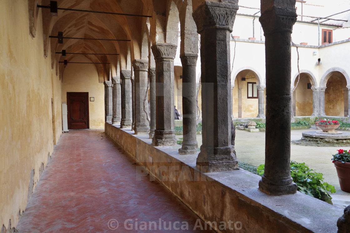 "Sorrento - Porticato del Chiostro di San Francesco" stock image