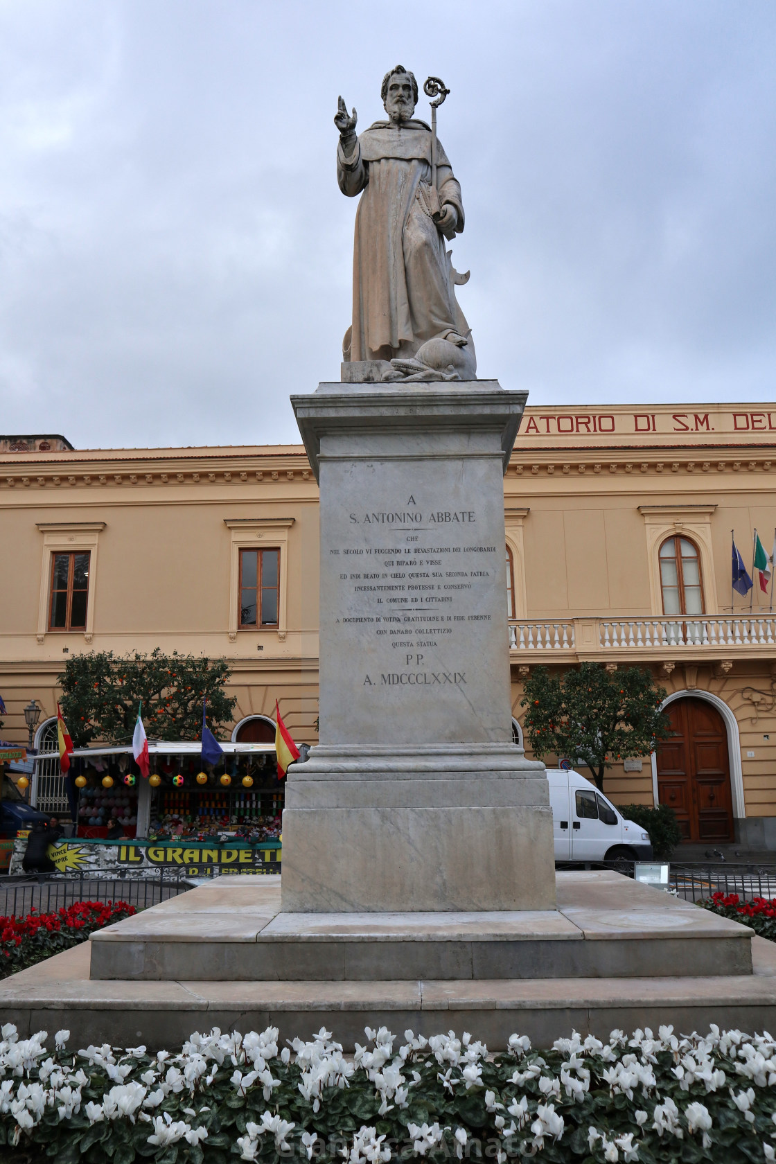 "Sorrento - Statua di Sant'Antonino in Piazza Sant'Antonino" stock image