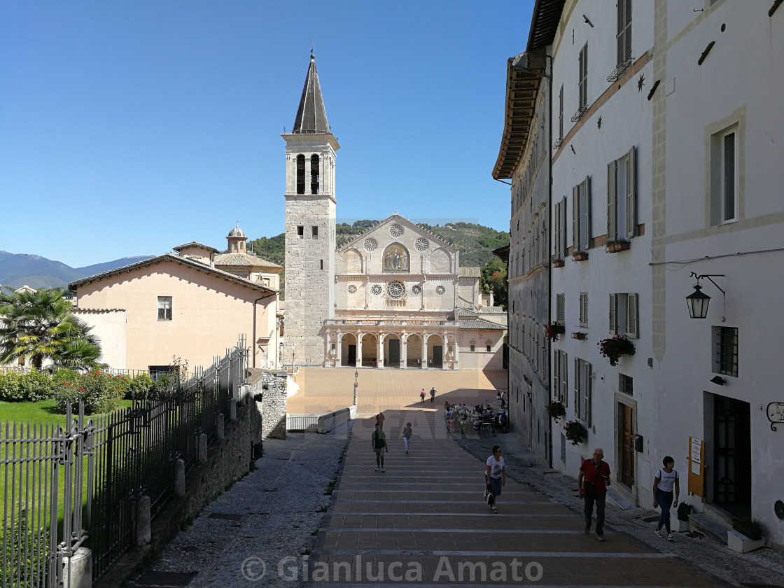 "Spoleto - Scorcio del Duomo dalla scalinata" stock image