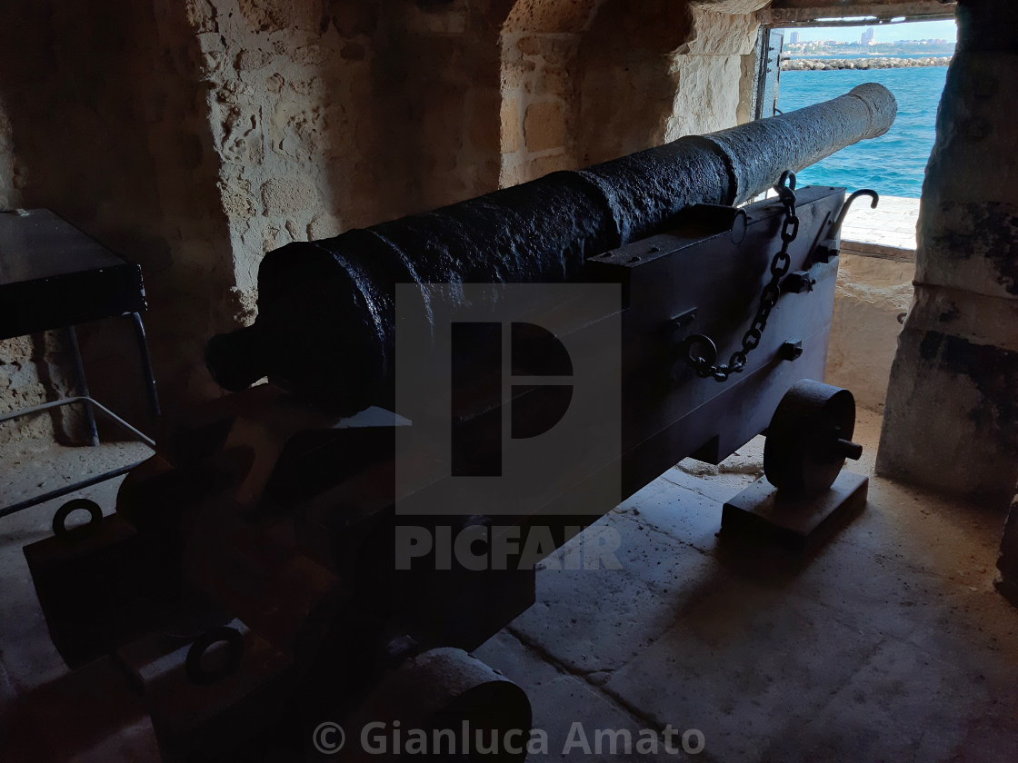 "Taranto - Cannone della Torre San Cristoforo" stock image