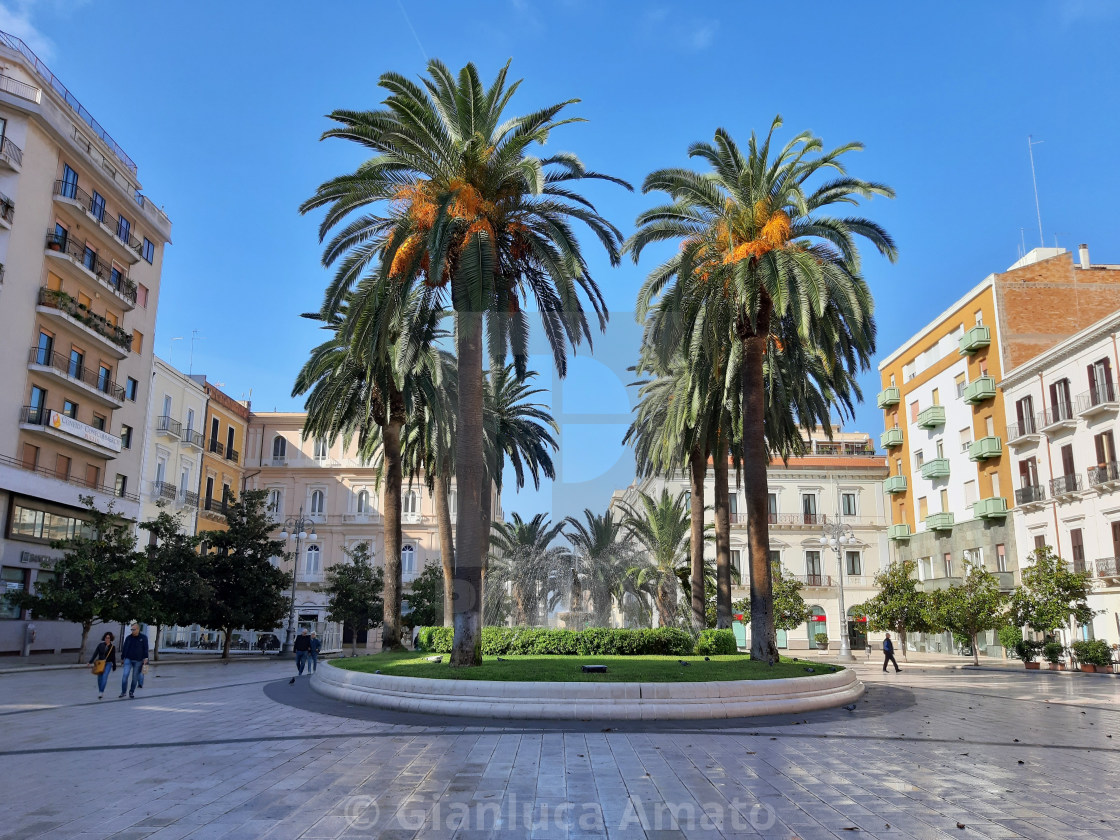 "Taranto - Fontana in Piazza Maria Immacolata" stock image