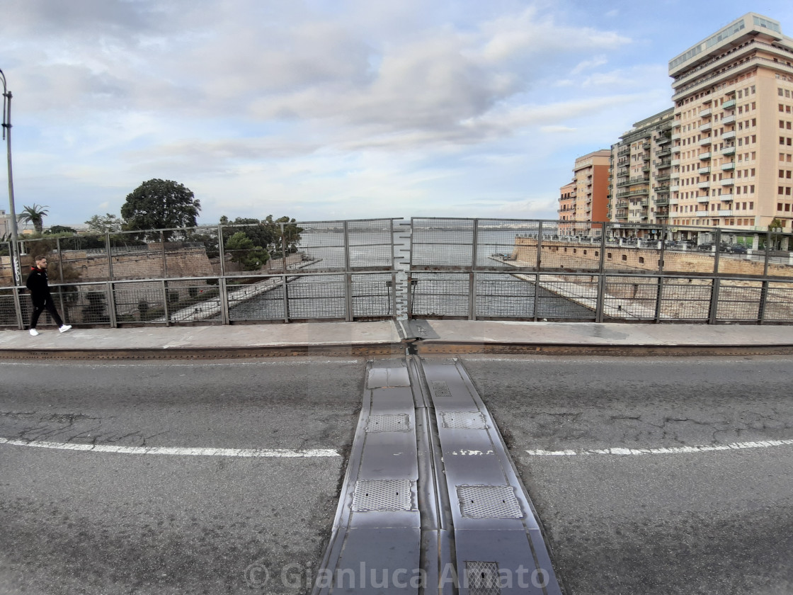 "Taranto - Particolare del ponte sul canale" stock image