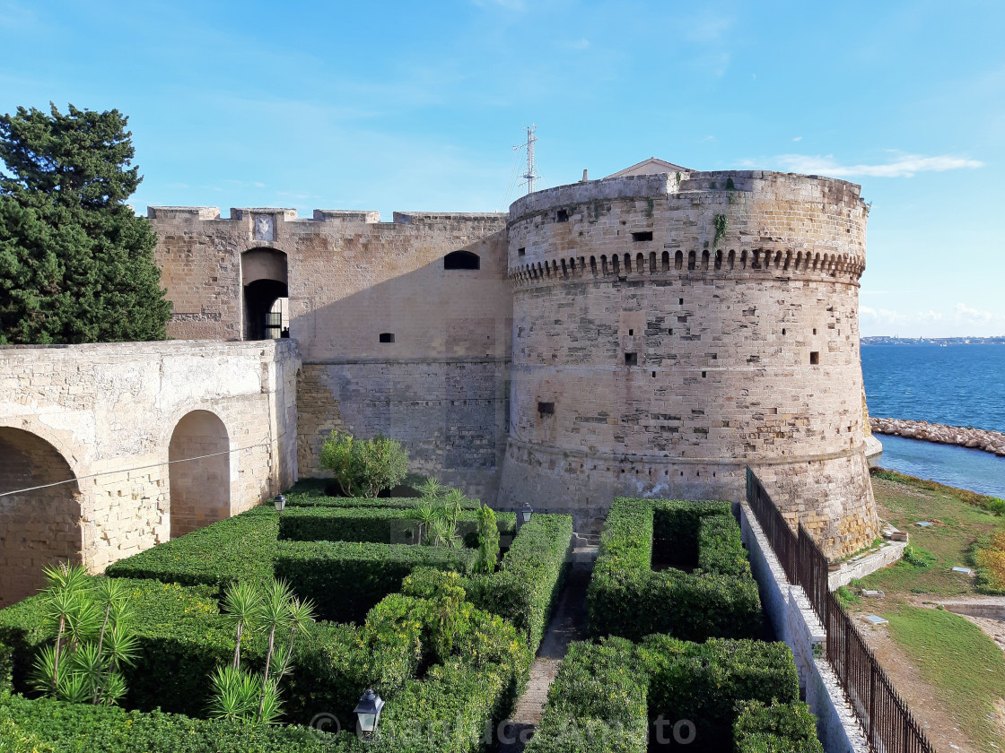 "Taranto - Torre della Bandiera del Castello Aragonese" stock image