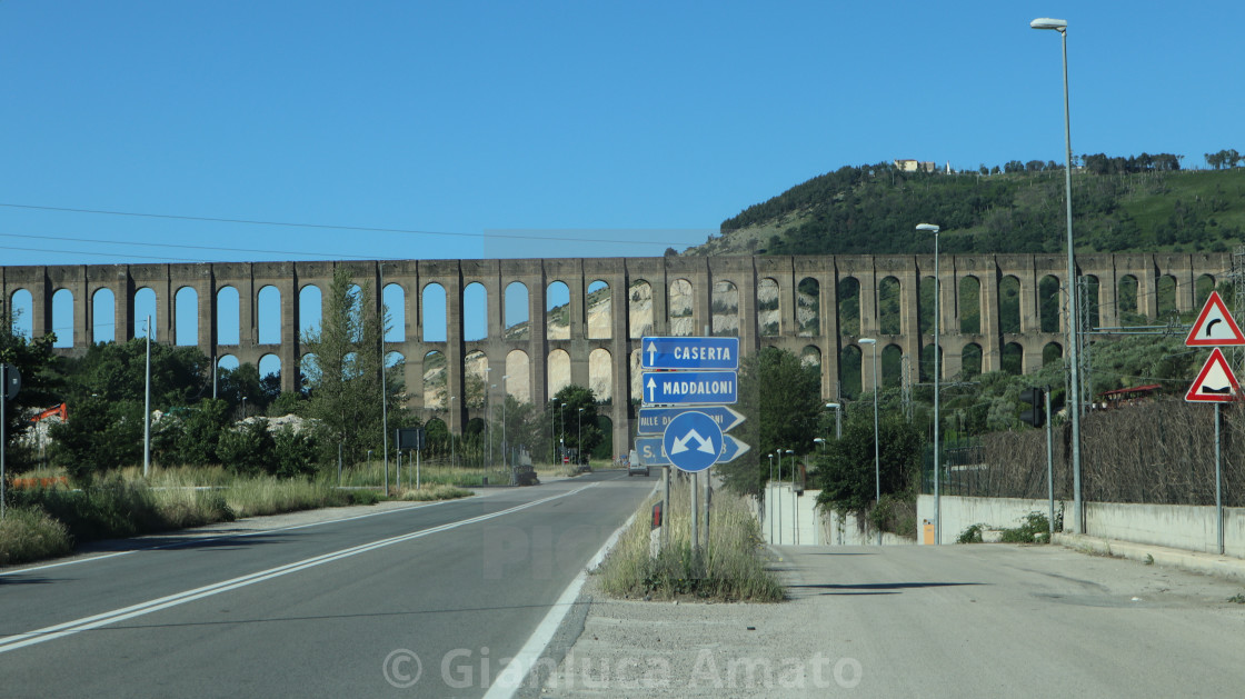 "Valle di Maddaloni - Bivio per l'Acquedotto Carolino" stock image