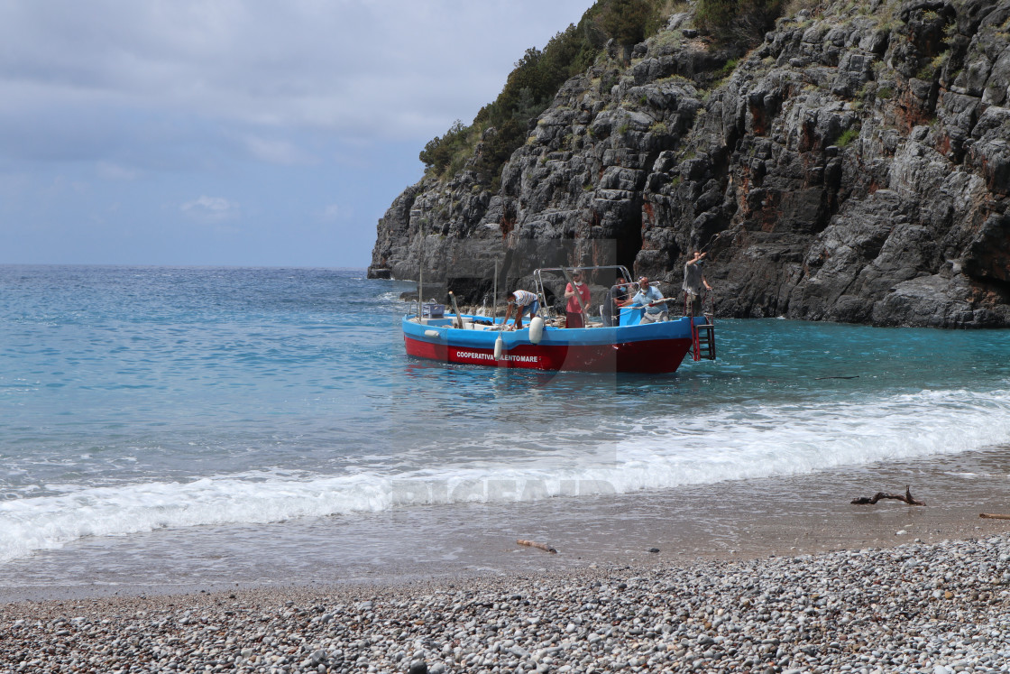 "Marina di Camerota - Barca a riva di Pozzallo" stock image