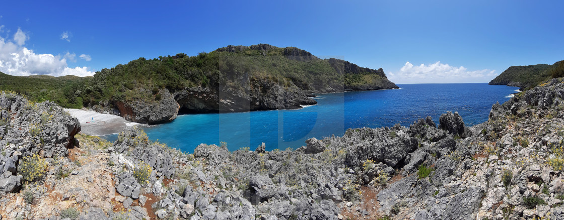 "Marina di Camerota - Panoramica di Cala Bianca dal sentiero" stock image