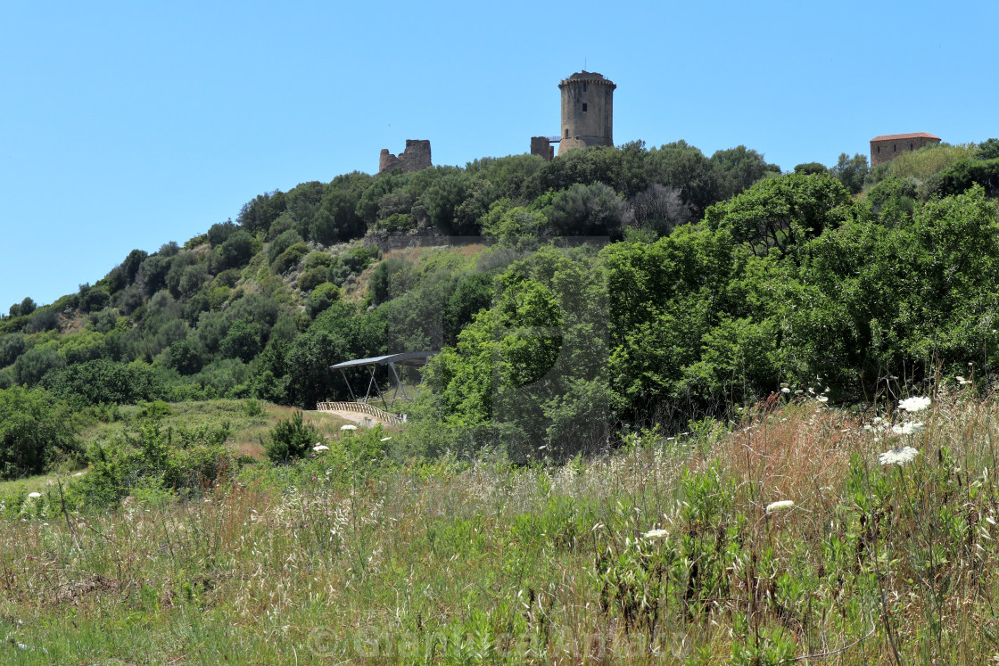 "Velia - Torre angioina dalle Terme Romane" stock image