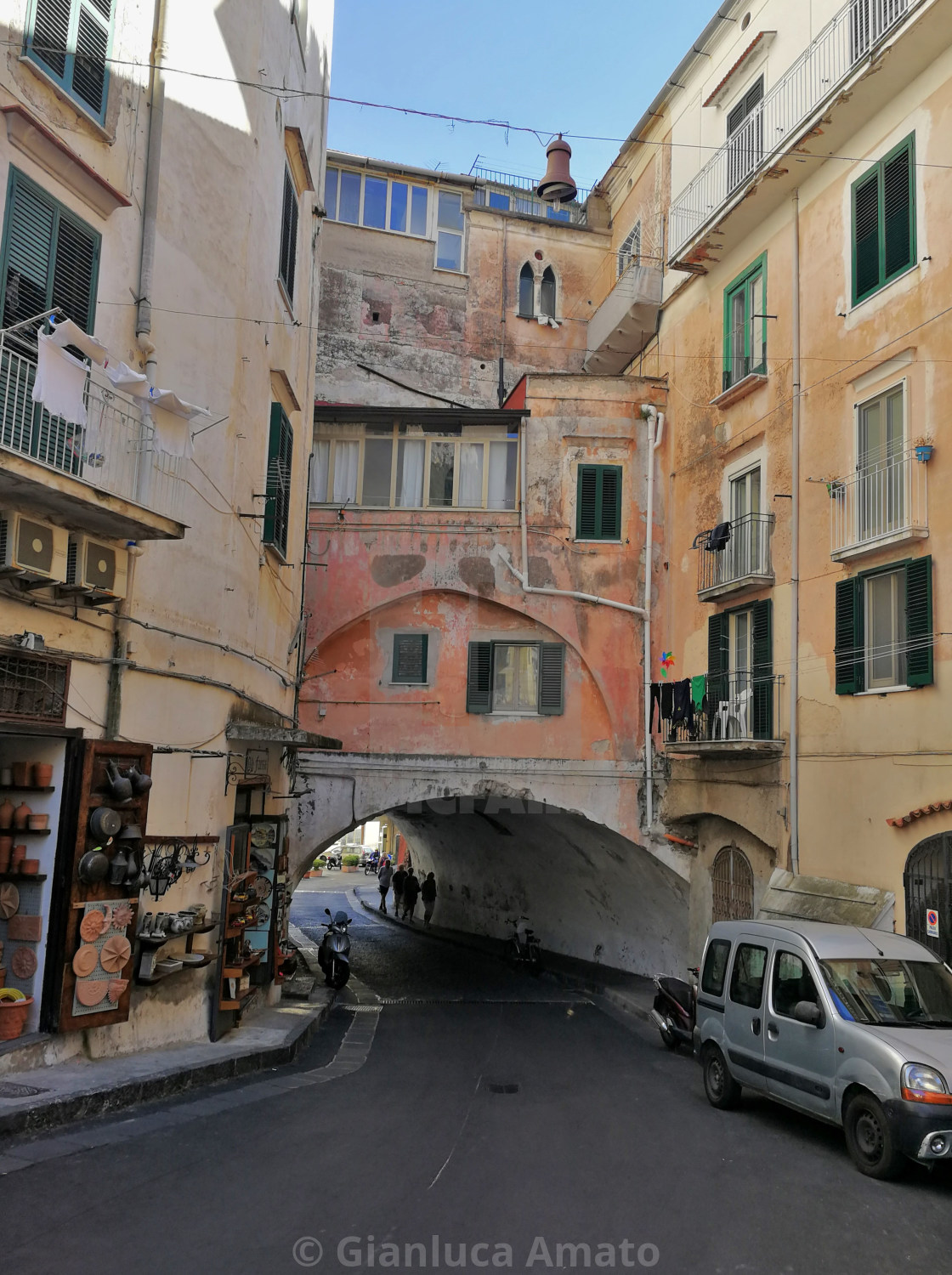 "Amalfi - Strada del centro storico" stock image