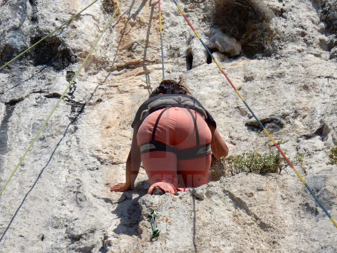 "Climber sulla Falesia degli Dei" stock image