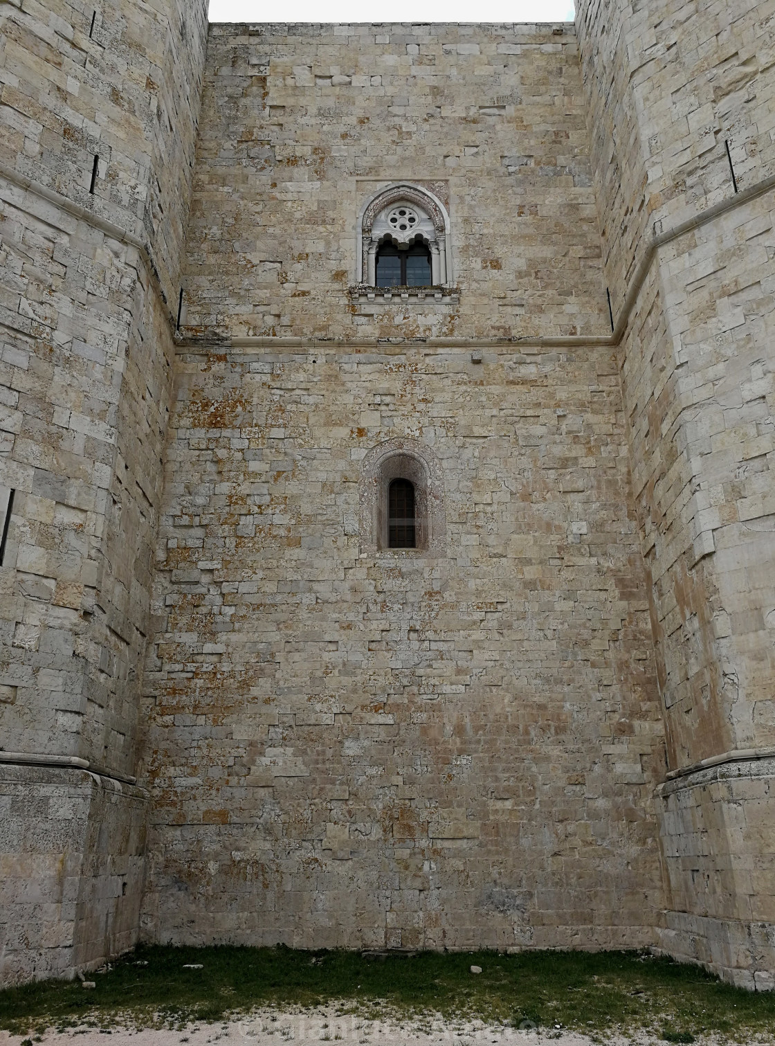 "Andria - Bifora di Castel del Monte" stock image