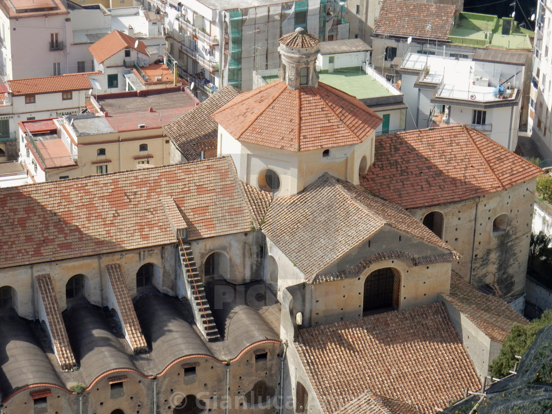 "Minori - Basilica di Santa Trofimena dal Sentiero dei Limoni" stock image