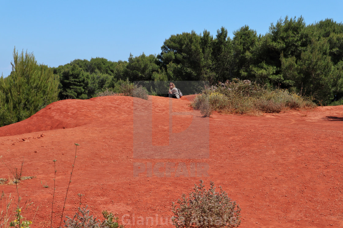 "Otranto - Tutista in pausa alla cava di bauxite" stock image