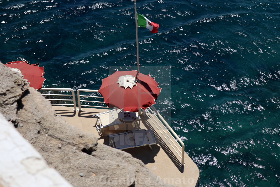 "Santa Cesarea Terme - Ombrelloni a strapiombo al Lido Bagno Marino" stock image