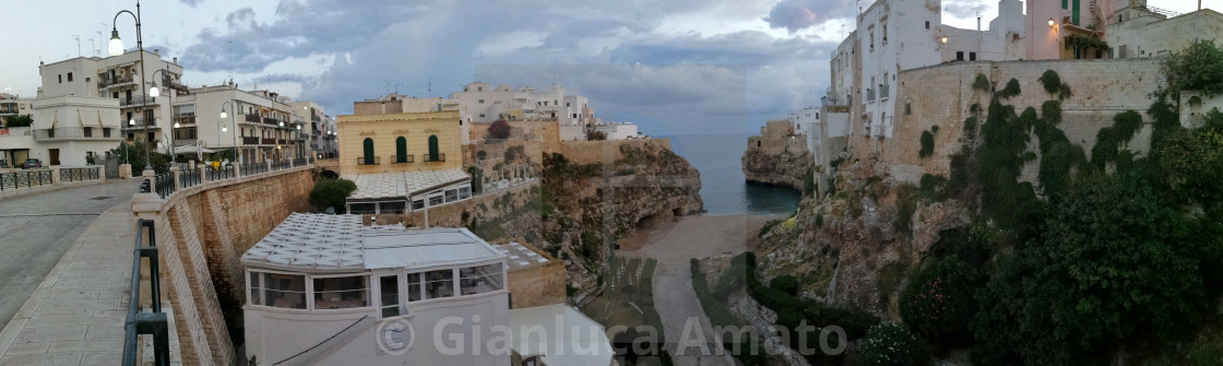 "Polignano a Mare - Panoramica dal ponte all'alba" stock image