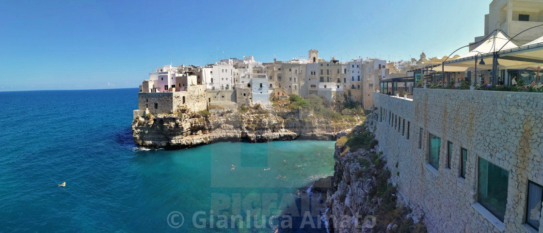 "Polignano a Mare - Panoramica da piazza Modugno" stock image