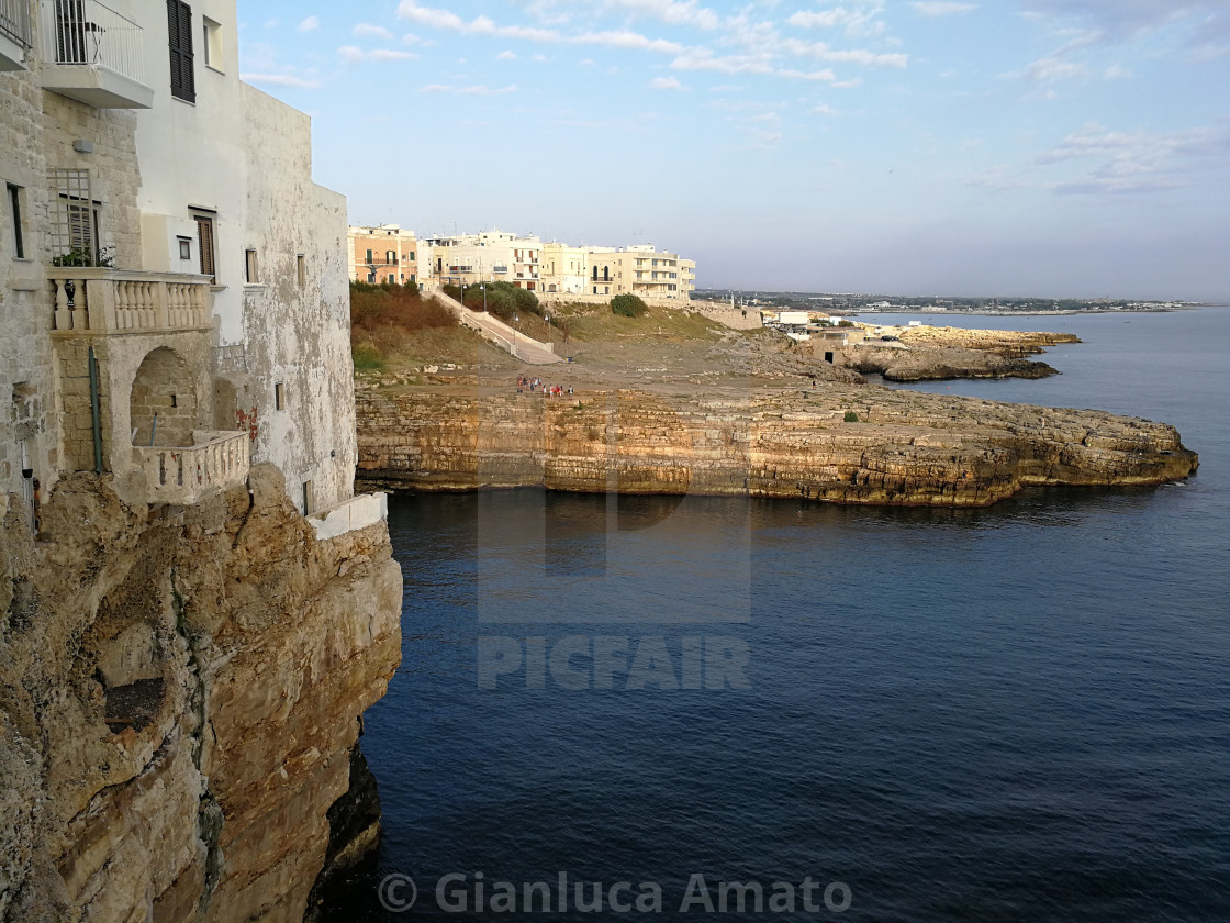 "Scorcio di Polignano a Mare all'alba" stock image