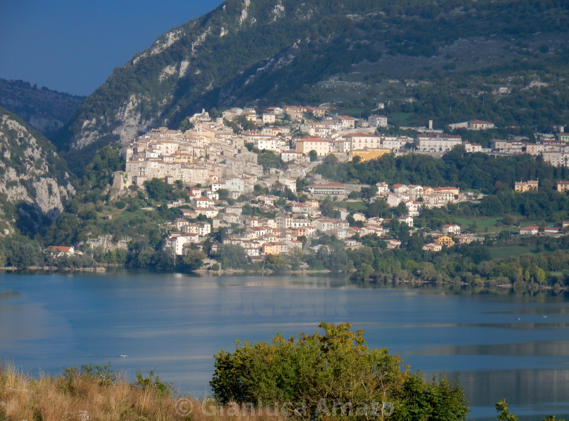 "Scorcio di Barrea da Civitella Alfedena" stock image