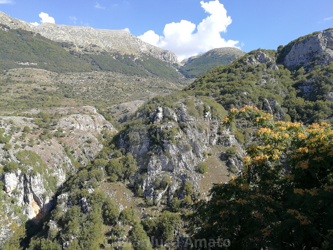 "Barrea - Panorama dal centro storico" stock image